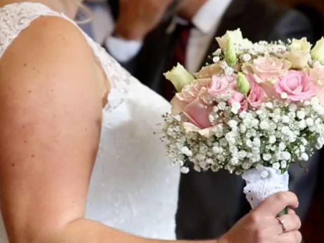 Le mariage de Anthony et Anne à Les Clouzeaux, Vendée 3