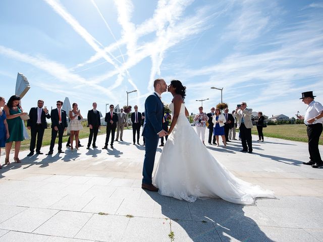 Le mariage de Antony et Sophie à Saint-Pierre-du-Perray, Essonne 30