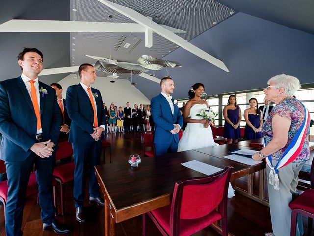 Le mariage de Antony et Sophie à Saint-Pierre-du-Perray, Essonne 39