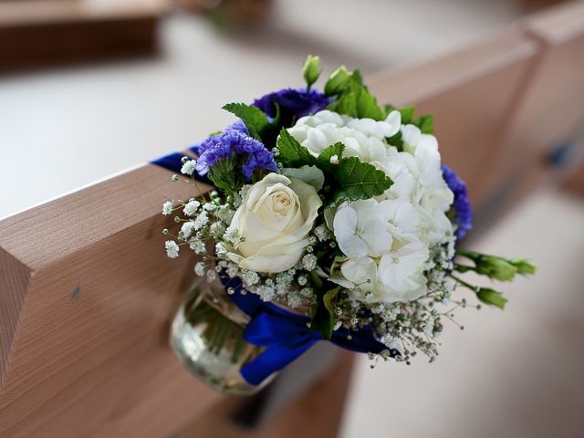 Le mariage de Antony et Sophie à Saint-Pierre-du-Perray, Essonne 42