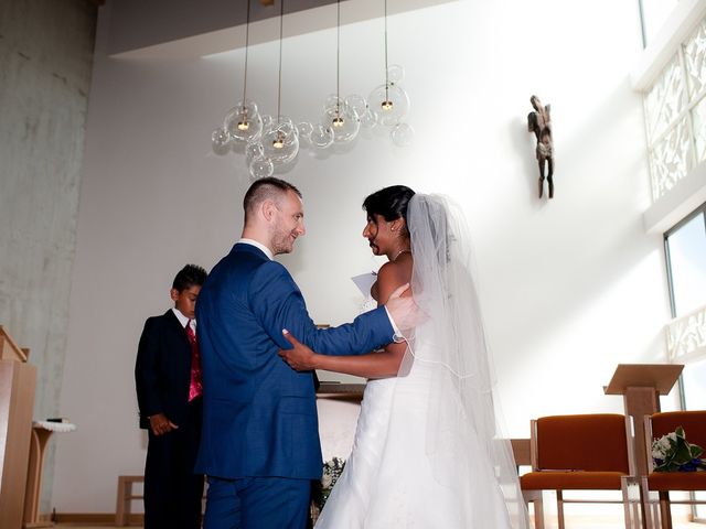 Le mariage de Antony et Sophie à Saint-Pierre-du-Perray, Essonne 51