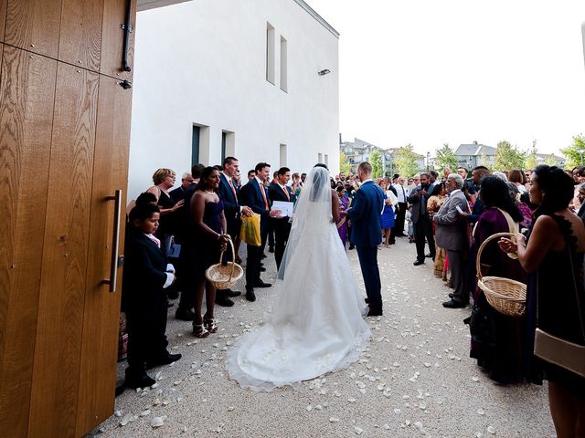 Le mariage de Antony et Sophie à Saint-Pierre-du-Perray, Essonne 57