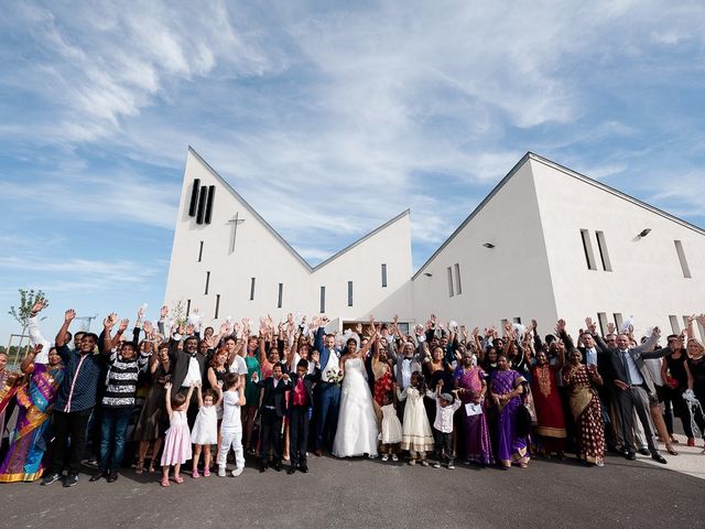 Le mariage de Antony et Sophie à Saint-Pierre-du-Perray, Essonne 62