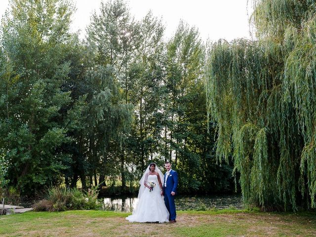 Le mariage de Antony et Sophie à Saint-Pierre-du-Perray, Essonne 76