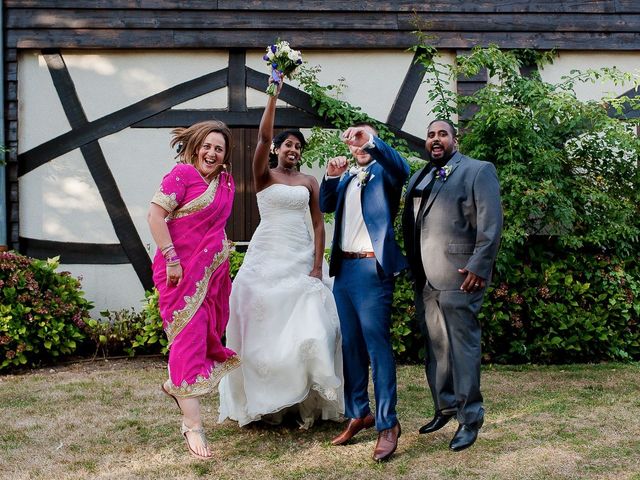 Le mariage de Antony et Sophie à Saint-Pierre-du-Perray, Essonne 86