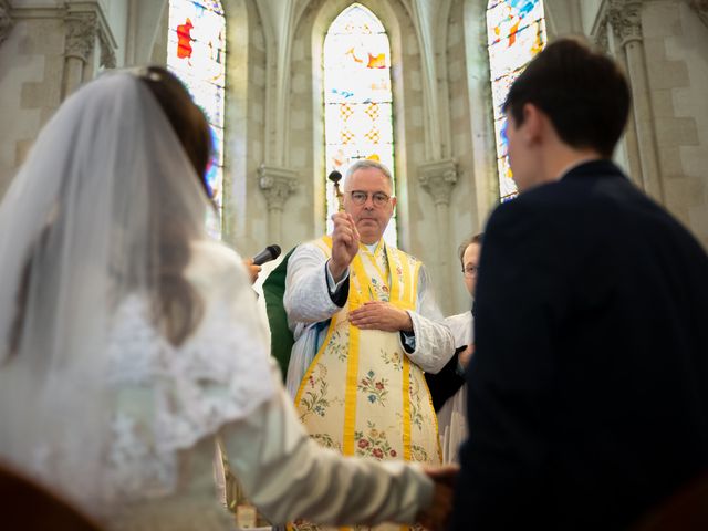 Le mariage de Olivier et Marie à Fontenay-le-Comte, Vendée 10