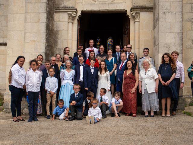 Le mariage de Olivier et Marie à Fontenay-le-Comte, Vendée 12