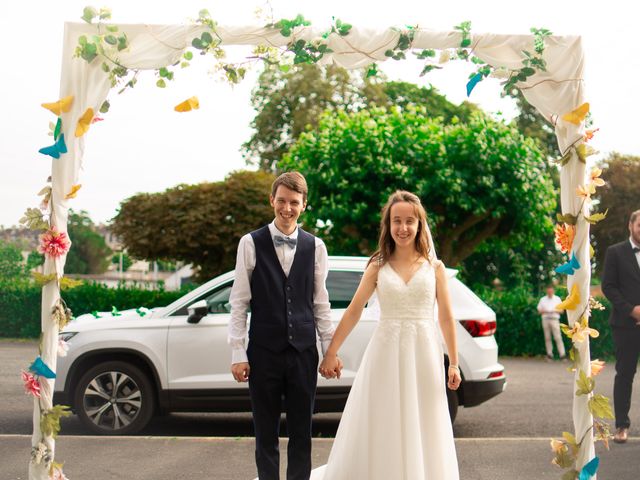 Le mariage de Olivier et Marie à Fontenay-le-Comte, Vendée 13