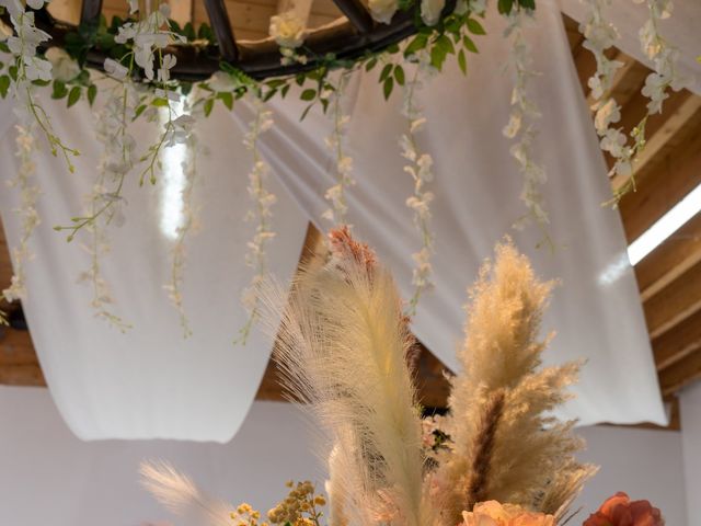 Le mariage de Félix et Elodie à Irai, Orne 86