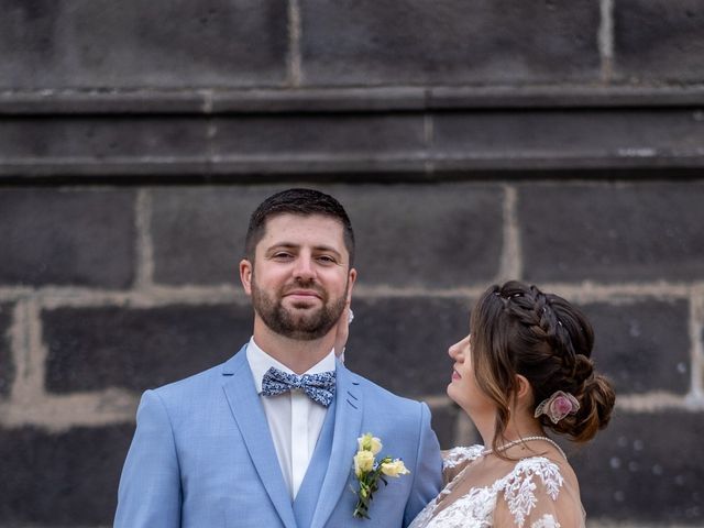 Le mariage de Bastien et Coralie à Miremont , Puy-de-Dôme 6