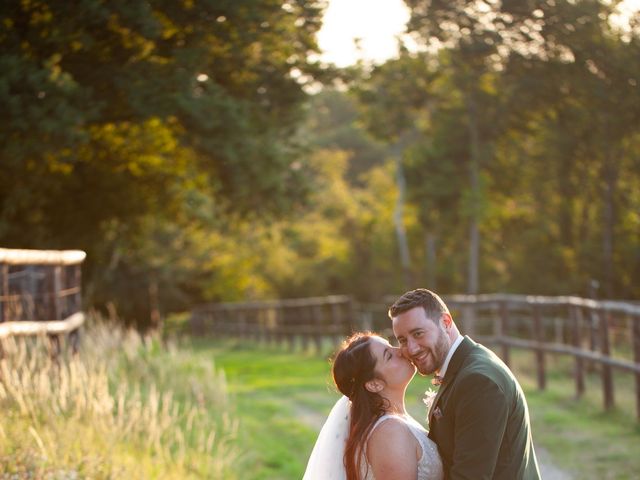 Le mariage de Romain et Manon à Méral, Mayenne 4