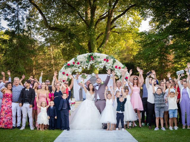 Le mariage de Lorenzo et Emilie à Le Coudray-Montceaux, Essonne 18