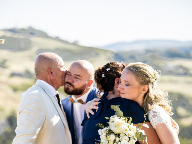 Le mariage de Rémi et Angélique à Denicé, Rhône 61