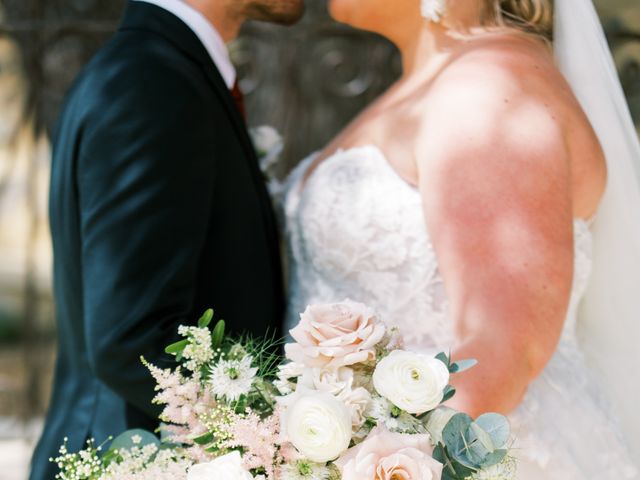 Le mariage de Charlène et Bertrand à Rochefort-du-Gard, Gard 17