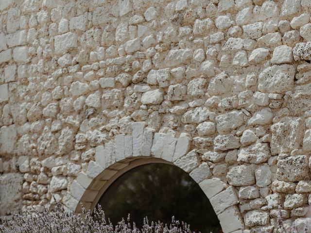 Le mariage de Thomas et Gaëlle à Grignan, Drôme 5