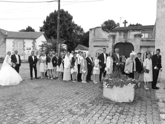 Le mariage de Thomas et Hélène à Montroy, Charente Maritime 23