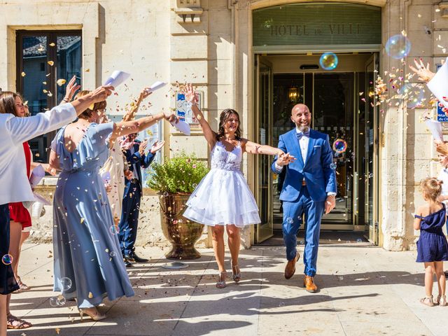 Le mariage de Fabien et Céline à Sainte-Cécile-les-Vignes, Vaucluse 9