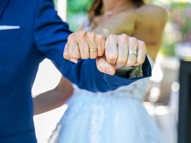 Le mariage de Fabien et Céline à Sainte-Cécile-les-Vignes, Vaucluse 10