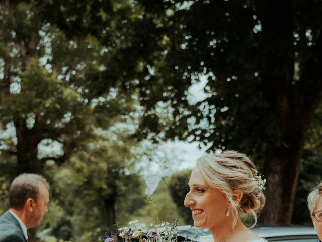 Le mariage de Gaël et Claire à Saint-Léon-sur-Vézère, Dordogne 6