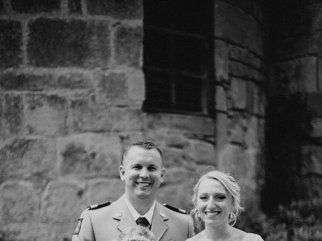 Le mariage de Gaël et Claire à Saint-Léon-sur-Vézère, Dordogne 16
