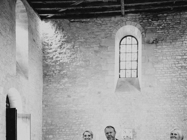 Le mariage de Gaël et Claire à Saint-Léon-sur-Vézère, Dordogne 30