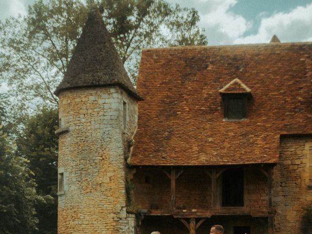 Le mariage de Gaël et Claire à Saint-Léon-sur-Vézère, Dordogne 61