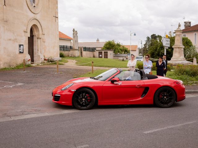 Le mariage de Pierre et Marjorie à Tercé, Vienne 1