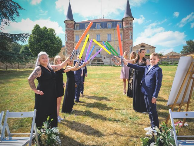 Le mariage de Julien et Sonja à Saint-Bonnet-le-Château, Loire 29