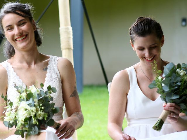 Le mariage de Lauren et Astrid à Saint-Aubin-des-Ormeaux, Vendée 31