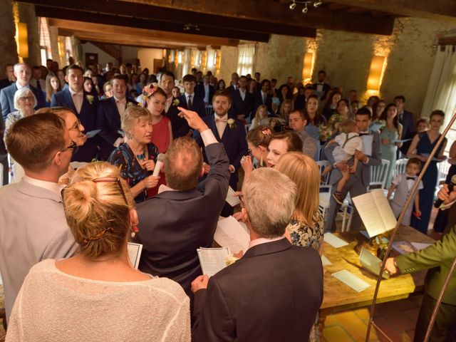 Le mariage de James et Emilia à Toulouse, Haute-Garonne 40