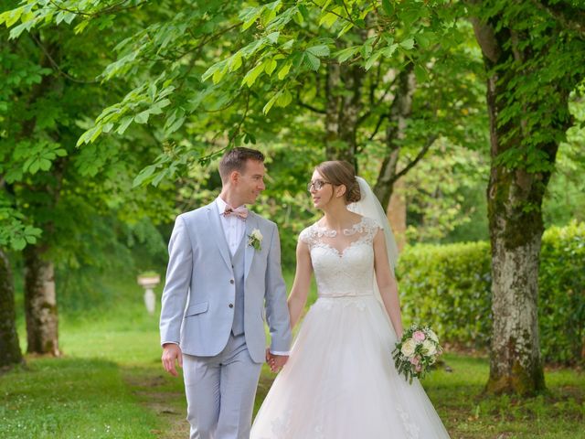 Le mariage de James et Emilia à Toulouse, Haute-Garonne 62