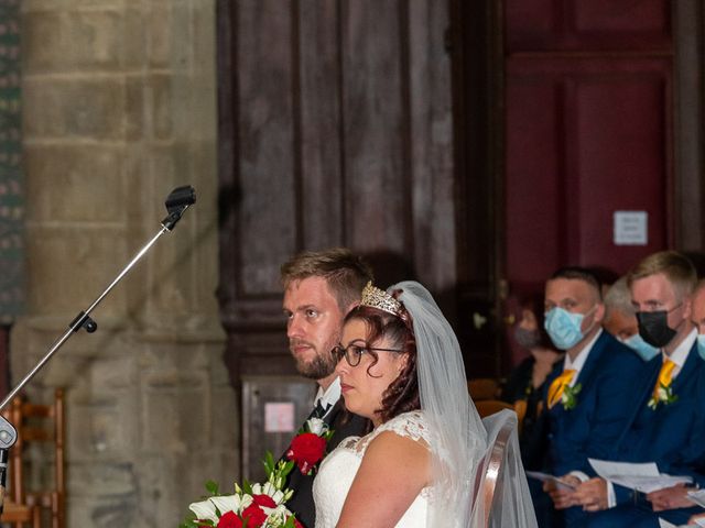 Le mariage de Anthony et Louise-Eugénie à Dole, Jura 28