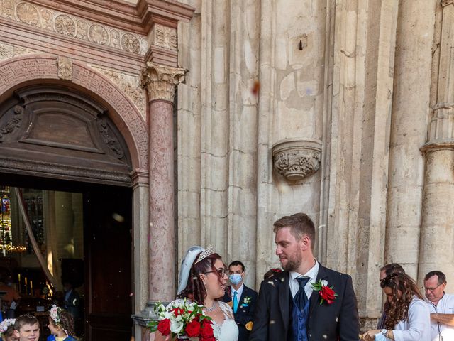 Le mariage de Anthony et Louise-Eugénie à Dole, Jura 38