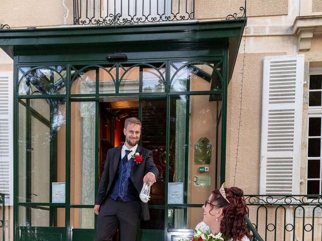 Le mariage de Anthony et Louise-Eugénie à Dole, Jura 47