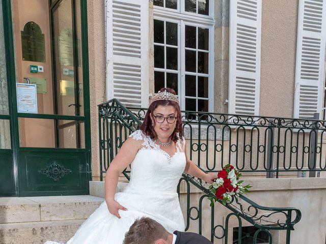 Le mariage de Anthony et Louise-Eugénie à Dole, Jura 48