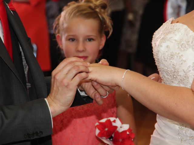 Le mariage de Julien et Mélodie à Saint-Juéry, Tarn 22