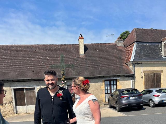 Le mariage de Jean-Marc et Sandrine  à Dussac, Dordogne 3