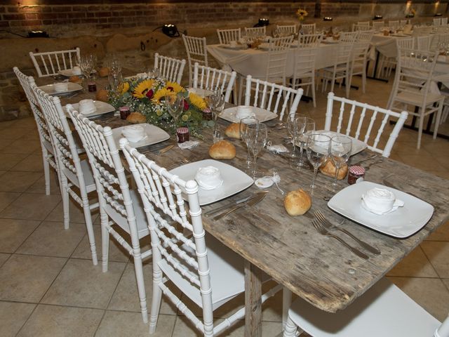 Le mariage de Jean-Pierre et Olivia à May-sur-Orne, Calvados 22