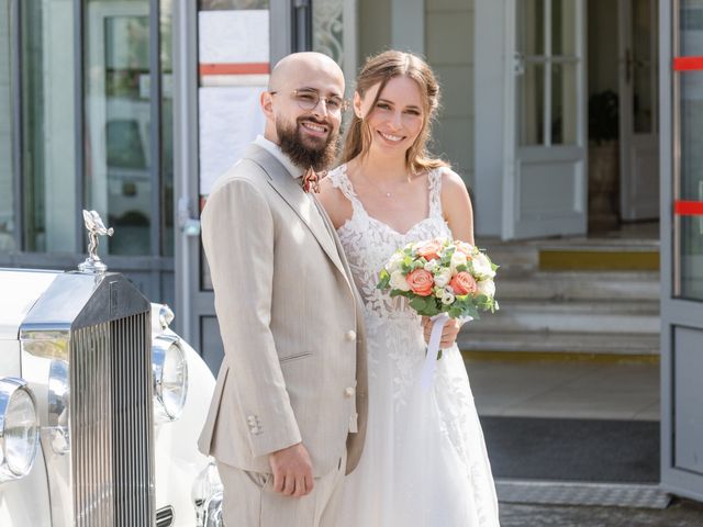 Le mariage de Théo et Laureen à Marolles-en-Brie, Seine-et-Marne 33