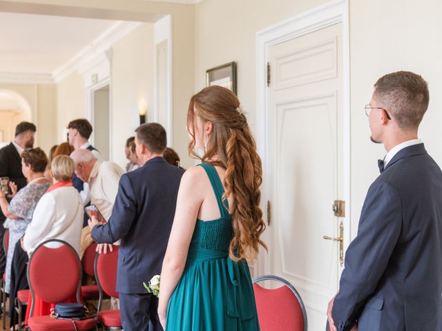 Le mariage de Théo et Laureen à Marolles-en-Brie, Seine-et-Marne 35