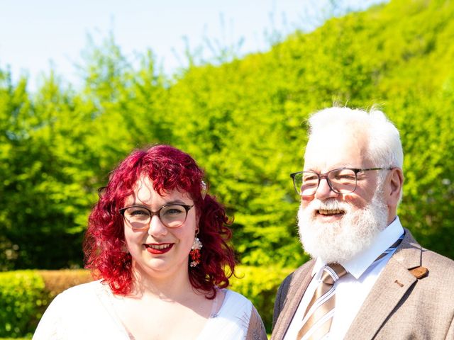 Le mariage de Florian et Bérangère à Landrichamps, Ardennes 19