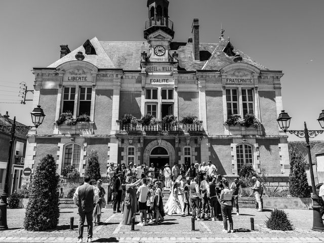 Le mariage de Vincent et Laura à Vatan, Indre 18