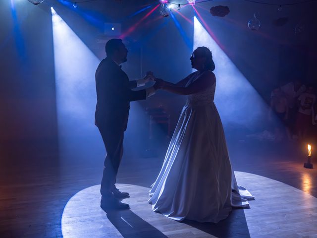 Le mariage de Vincent et Laura à Vatan, Indre 34