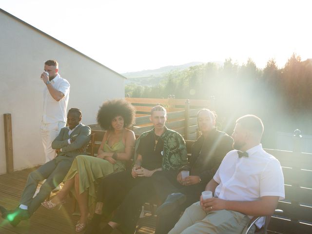 Le mariage de Franck et Véro à Manglieu, Puy-de-Dôme 44