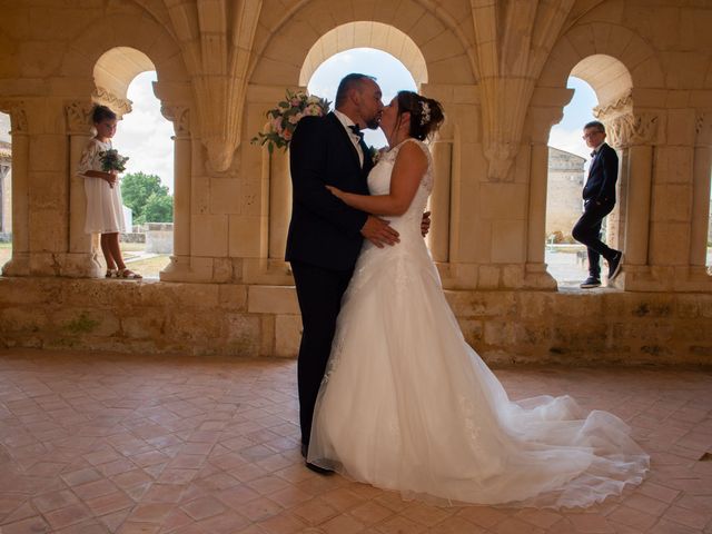 Le mariage de Mickael et Camille à Trizay, Charente Maritime 1