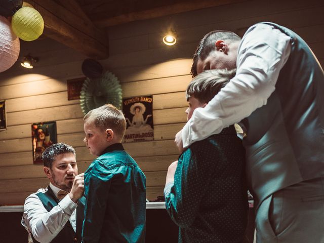 Le mariage de Fabrice et Victoria à Beaumontois-en-Périgord, Dordogne 11