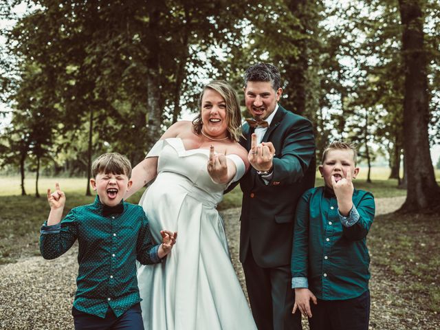 Le mariage de Fabrice et Victoria à Beaumontois-en-Périgord, Dordogne 56