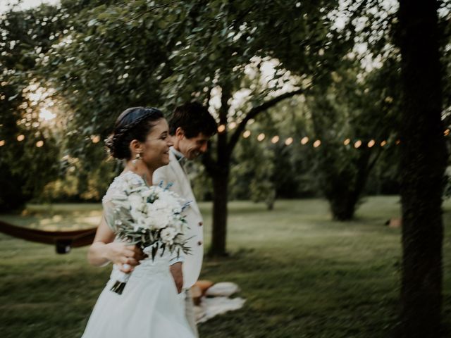 Le mariage de Jean-Baptiste  et Marie à Saint-Pierre-de-Bat, Gironde 417