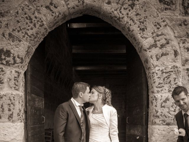 Le mariage de Vincent et Angélique à Saint-Vincent-de-Connezac, Dordogne 16