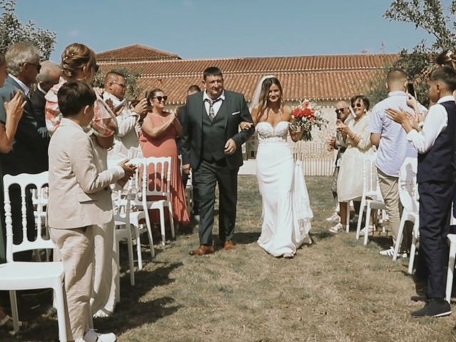 Le mariage de Aurélien et Joeëlle à Sainte-Cécile, Vendée 15